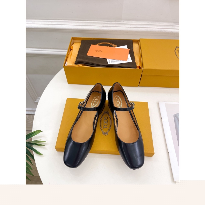 Tods flat shoes